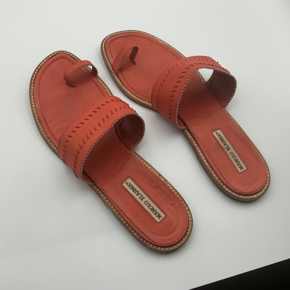 MANOLO BLAHNIK LEATHER SANDALS